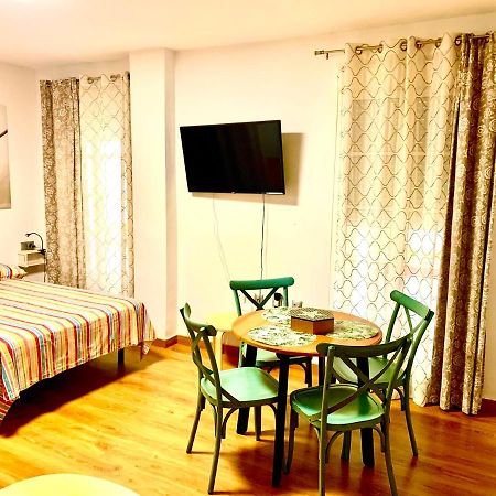Anas Apartment Centro Historico มาลากา ภายนอก รูปภาพ