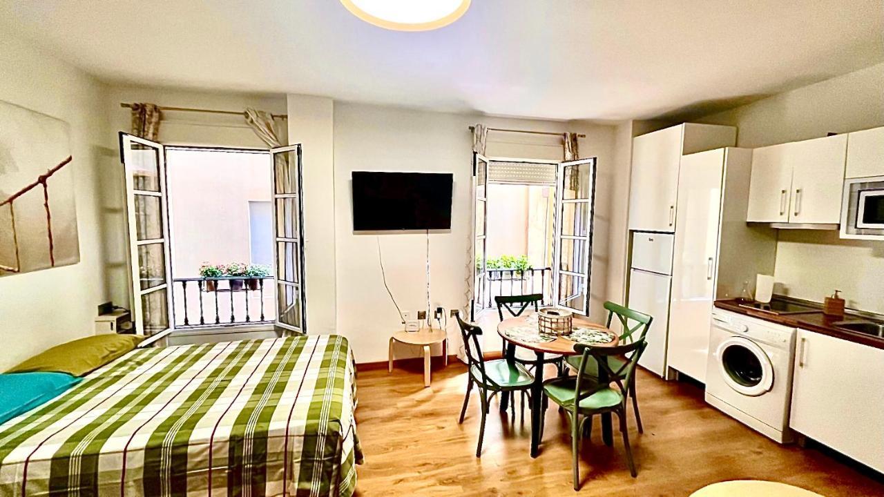 Anas Apartment Centro Historico มาลากา ภายนอก รูปภาพ